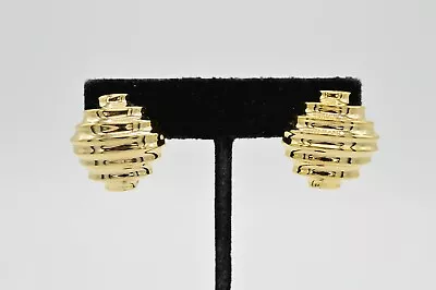 TAT Vintage Clip Earrings Gold Scalloped Chunky Honeycomb 1980s Signed 9L • $15.16