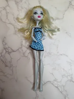 2011 Monster High - Mad Science Classroom Lagoona Blue Doll [Mattel]  • $9.95