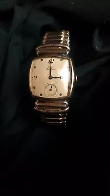 Vintage 1940's Elgin DeLuxe Mechanical Watch 10K Gold Filled  • $11.50