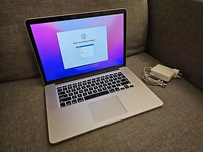 MacBook Pro Retina 15 Inch Mid 2015 I7 2.2GHz 16gb Ram 256GB In Good Condition  • $490