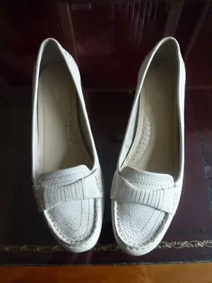 £9 • Buy M&S Footglove White Leather Mocassins Shoes Size 5.5uk