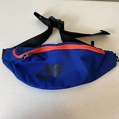 Nike Mens Blue Heritage BA5750-438 Waist Adjustable Strap Zipper Fanny • $14.99