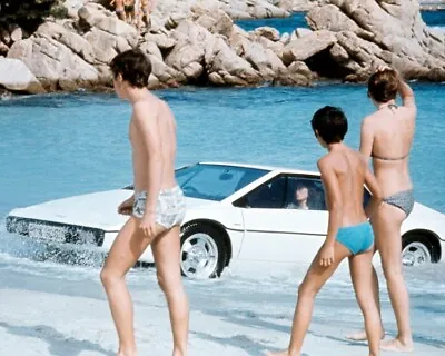 The Spy Who Loved Me Lotus Esprit James Bond Car Emerging From Sea 8x10 Photo • £14.59