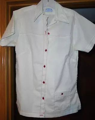 Vintage 1970's Hilton Ladies Button Down Bowling Shirt Short Sleeve Size 32 • $35