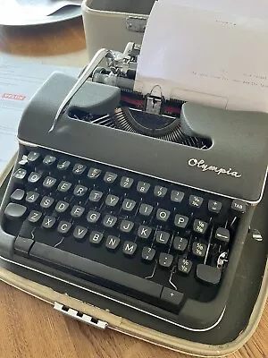 Olympia SM4 De Luxe Typewriter • £200