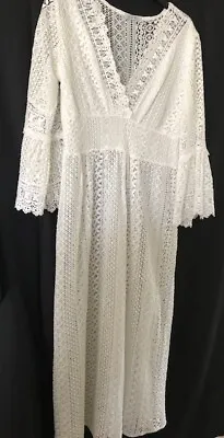 £5 • Buy Long, White, Crochet Overlay, Dress. Size 10. 3/4 Flared Sleeves.