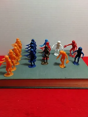 Vintage 1960s Lot Of 17 MPC Plastic Astronaut Space Men Toys • $30