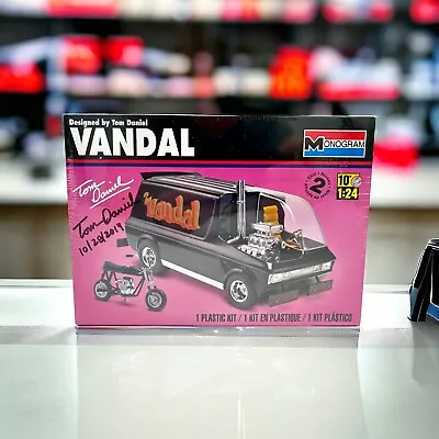 New Monogram Vandal Model Kit Tom Daniel SIGNED 1:25 Scale Factory Sealed • $89.24