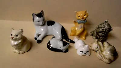 Vintage Lot Of 7 Porcelain Assorted Miniature Cat & Kitten Figurines • $19.50