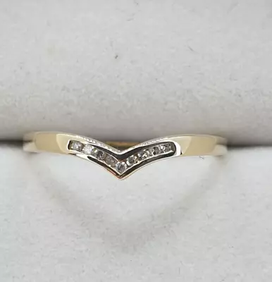 375 9ct Yellow Gold 9 Diamond Channel Set Ring V Shaped Chevron Size O *VIDEO* • $170