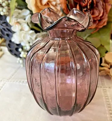 Vintage Cranberry Hand Blown Ribbed Ruffled Edge Oval Glass Vase 6 Inches • $15