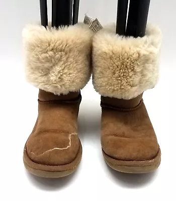 Girls UGG Brown Snow Boots 3 • $14.99