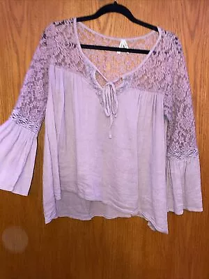 Purple Mudd Flowy Lace Shirt - Large • $14.95