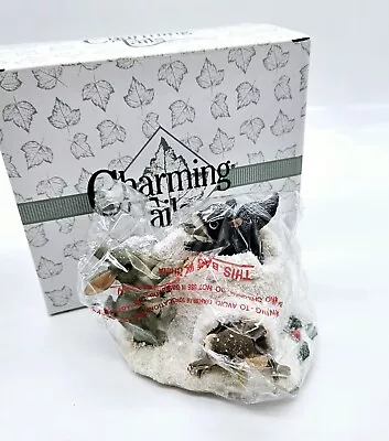 Charming Tails Team Igloo Fitz And Floyd Mouse Skunk Rabbit New In Box  • £17.31