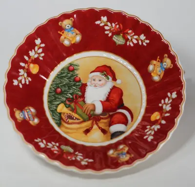 Villeroy & Boch Toy's Fantasy Small Bowl: Santa Bringing Gifts NIB • $19.99