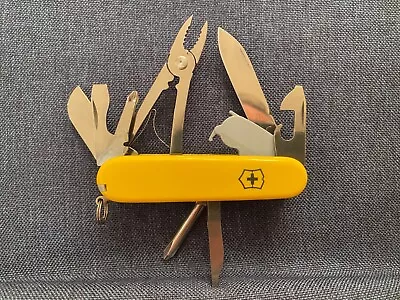 Victorinox Master Electrician 91mm Swiss Army Knife 59680 SMKW Exclusive SAK  • $120