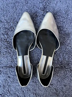 Zara Women Pointed Toe Flats Metallic Silver Size 6 • $16.25