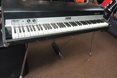 Fender Rhodes Piano 88 Keys Year 1976 • $2500