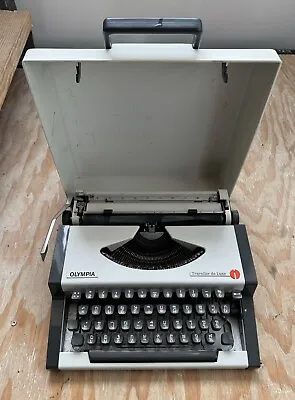 VTG 1970's THAI THAILAND Olympia Traveller De Luxe German Made Typewriter & Case • £819.21