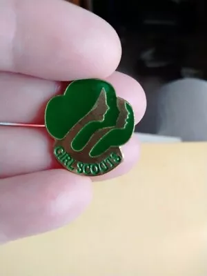 Vintage Girl Scouts Lapel Hat Pin GS USA 1980 Green/gold Color Logo Pin • $4