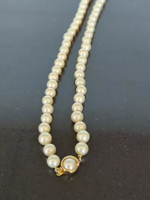 Vintage CROWN Trifari Single Strand Champagne Color Faux Pearl Necklace A149 • $36