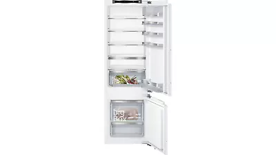 SIEMENS KI87VNSF0G LOW FROST Integrated 70/30 Frost Free Fridge Freezer. • £589.99