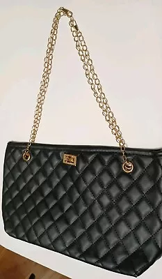 Quilted Tote With Gold Chain • $10