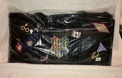 NWT VERA BRADLEY Harry Potter DUFFEL BAG Hogwarts Bag BLACK Travel Gym Weekends • $120