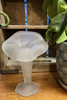 Vintage Westmoreland Satin Frosted Glass Trumpet Vase Jack In The Pulpit Vase • $19.80