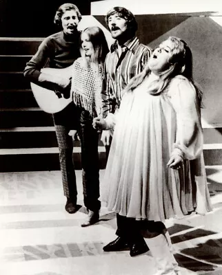 Cass Elliott Mamas And The Papas 8x10 Photo #V0721 • $6.29