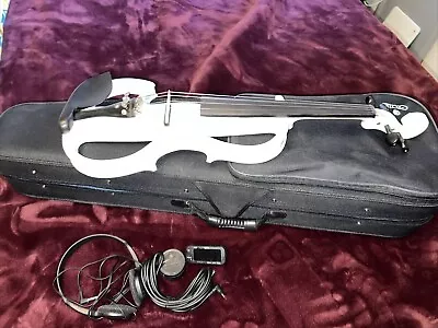 Cecilio Right Hand Silent Electric  ViolinWhite Black Zip Case Bow • $70