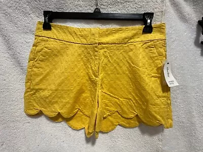 Crown & Ivy NWT Shelby Womans Scalloped Shorts Color Yellow. Size 8. Slant Front • $12