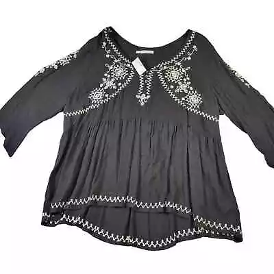 Maurices 3/4 Sleeve Boho Top Blouse Women Sz 2 (2X) Plus Size Black Embroidered  • $22.95