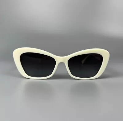 Chanel Sunglasses Creamy White With Glass Pearls And Gold Logo CC 48 Mm • £174.15