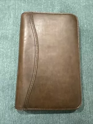 DAY-TIMER Portable Binder Cover Tan Brown Faux Leather 9x6” 7 Ring - Zippered • $10