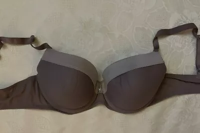 Victorias Secret Fabulous Demi Padded Bra Size 36C • $10