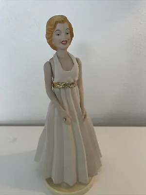 Rare MUSICAL  TURNING  Porcelain Marilyn Monroe  Doll THE SEVEN YEAR ITCH • £59.49