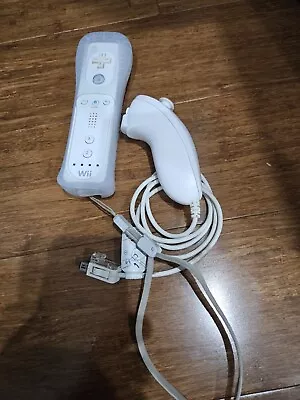 Genuine Nintendo Wii Remote Wiimote + Case + Nunchuk Working Bargain • $15.95