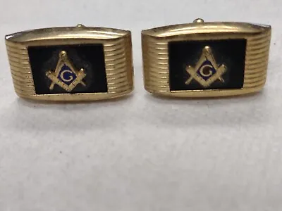 Vintage Masonic Cuff Link Gold And Onyx Colored • $19.90