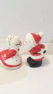  Mr & Mrs Santa Clause Kissing Salt & Pepper Shakers Ceramic Christmas • $11