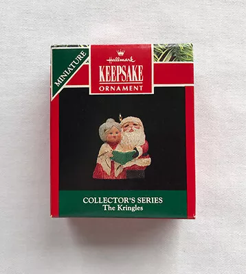 1992 The Kringles #4 ~ Santa & Mrs. Claus Singing  ~ Hallmark Miniature Ornament • $4.95