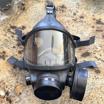 MSA Def Tec Gas Mask 1492 Medium New . Fully Functional See Pics • $70