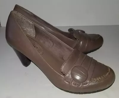 BARE TRAPS Mink Brown Leather Loafer Chunky Heel Pumps 6 • $9.99