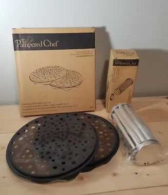 Pampered Chef Lot Microwave Chip Maker & Scalloped Bread Tube • $15