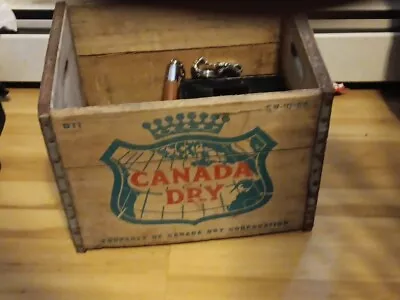 Vintage Advertising Wood Canada Dry Ginger Ale SW-10-66 Carrying Crate • $25