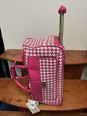 New Samantha Brown Rolling Embosse Houndstooth Wheeled Weekender Raspberry • $169.95