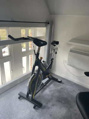 £10 • Buy Excercise Bike Used