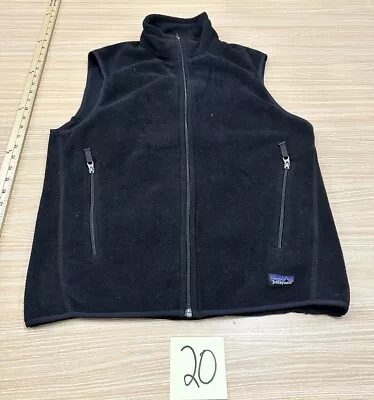 Patagonia Synchilla Men's Black Fleece Vest - Size Medium • $19.99