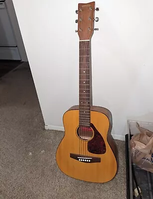 Yamaha JR-1 3/4 Scale Acoustic Guitar With Bag • $33