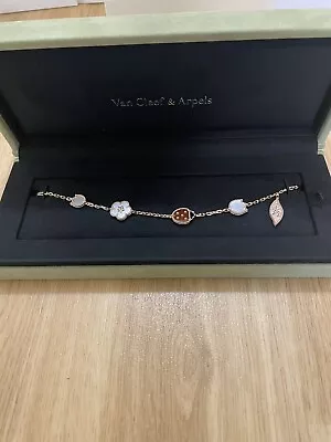 Van Cleef Arpels - Lucky Spring Bracelet 5 Motifs • £4300